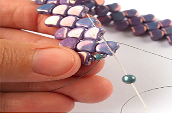 Step5 bracelet imitation snake glass beads Ginko