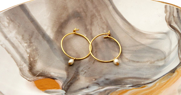 Creole earrings with PureCrystal pearly beads Creole earrings with PureCrystal pearly beads