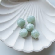 Round irregular faceted beads 14 mm translucent resin - Marbled sage green