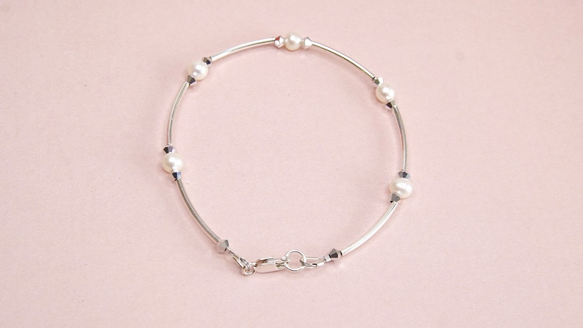 Semi-rigid 925 silver bracelet with freshwater pearls : Step 3 Semi-rigid 925 silver bracelet with freshwater pearls : Step 3