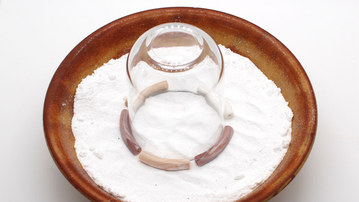 Polymer clay curved beads bracelet : Step 6 Polymer clay curved beads bracelet : Step 6