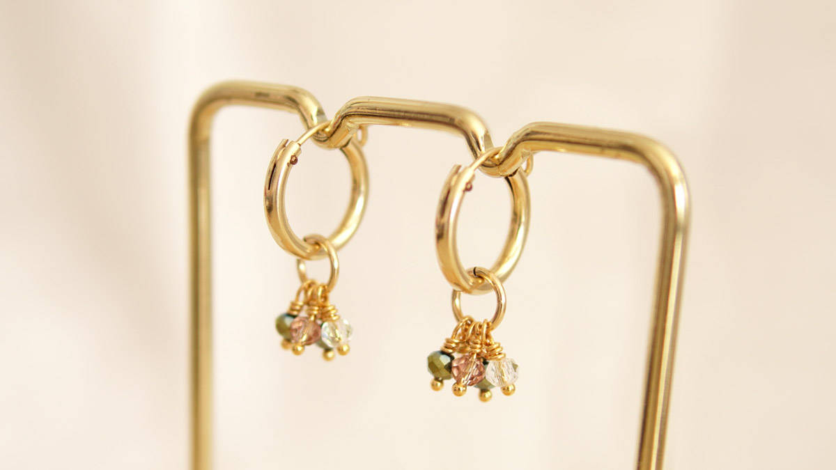 DIY Gold Tone Créoles with pearl charms DIY Gold Tone Créoles with pearl charms