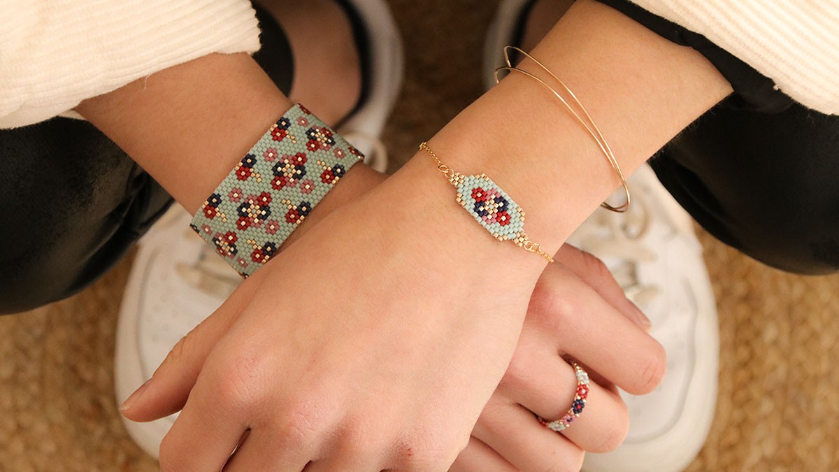 Schema DIY jewelry and weaving pattern with Miyuki 11/0 Royal Mix beads Schema DIY jewelry and weaving pattern with Miyuki 11/0 Royal Mix beads