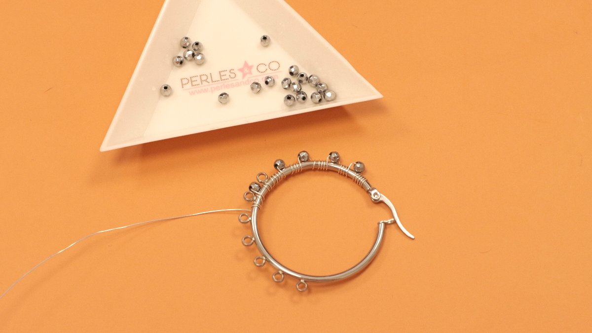 Silver wire wrapping hoop earrings and gemstone charms : Step 4 Silver wire wrapping hoop earrings and gemstone charms : Step 4