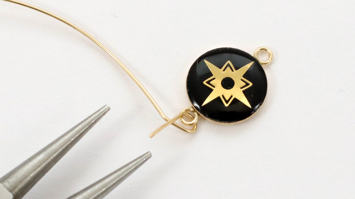 Tuto Gold Filled black resin bangle bracelet : Step 5 Tuto Gold Filled black resin bangle bracelet : Step 5