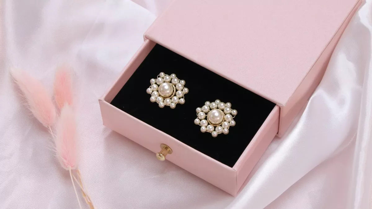 Schema Vintage pearl earrings Schema Vintage pearl earrings