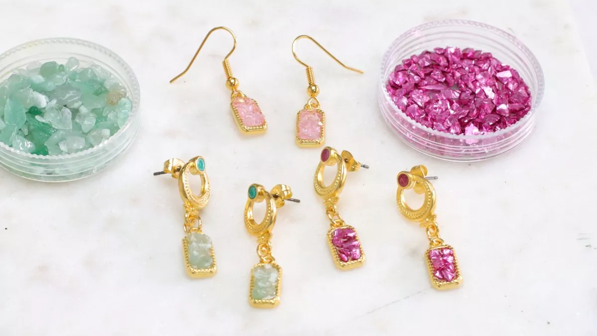 Resin earrings with stone chips and crushed glass Resin earrings with stone chips and crushed glass