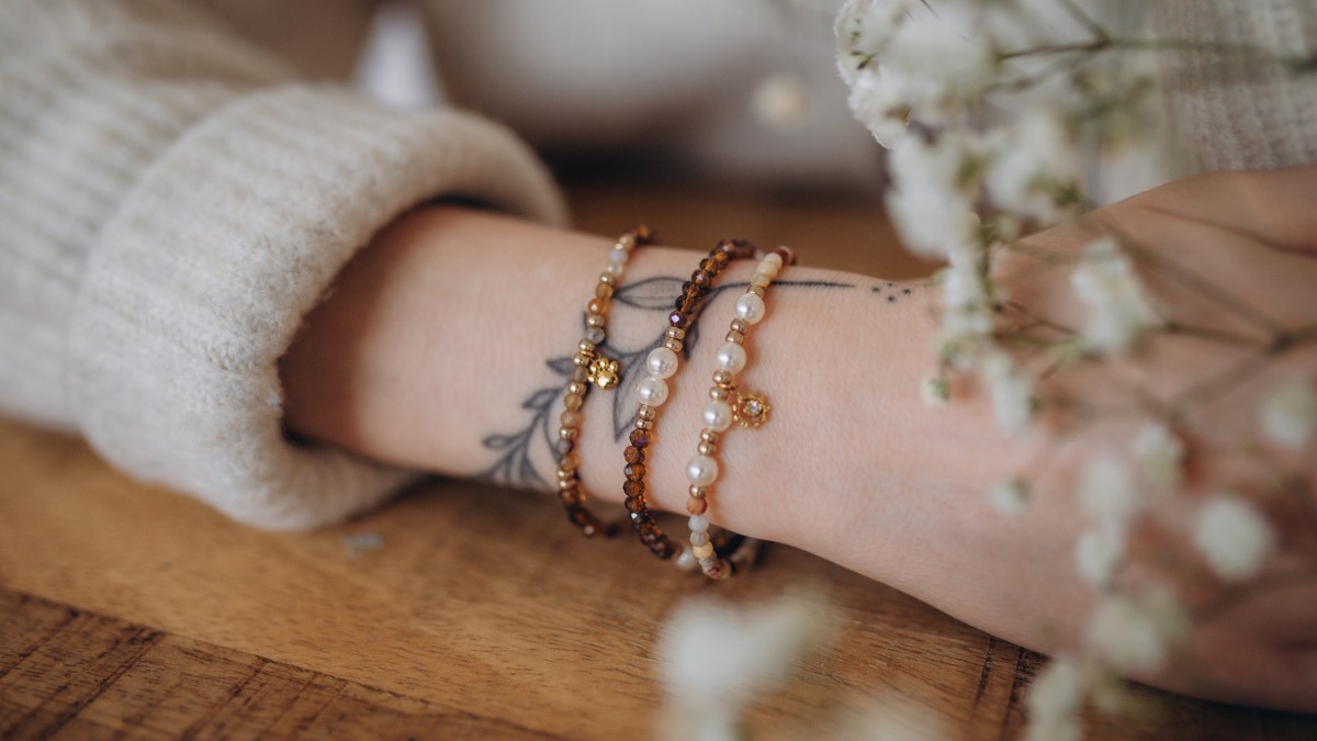 Brown bracelets with natural stones and faceted beads Brown bracelets with natural stones and faceted beads