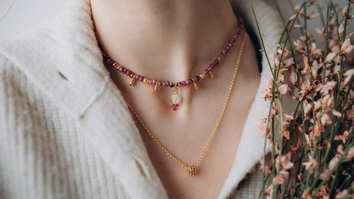 Double-row natural stone necklace Double-row natural stone necklace