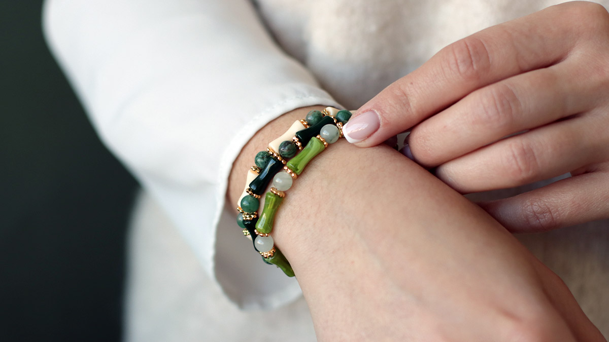 Elastic bracelets beads green tubes Elastic bracelets beads green tubes