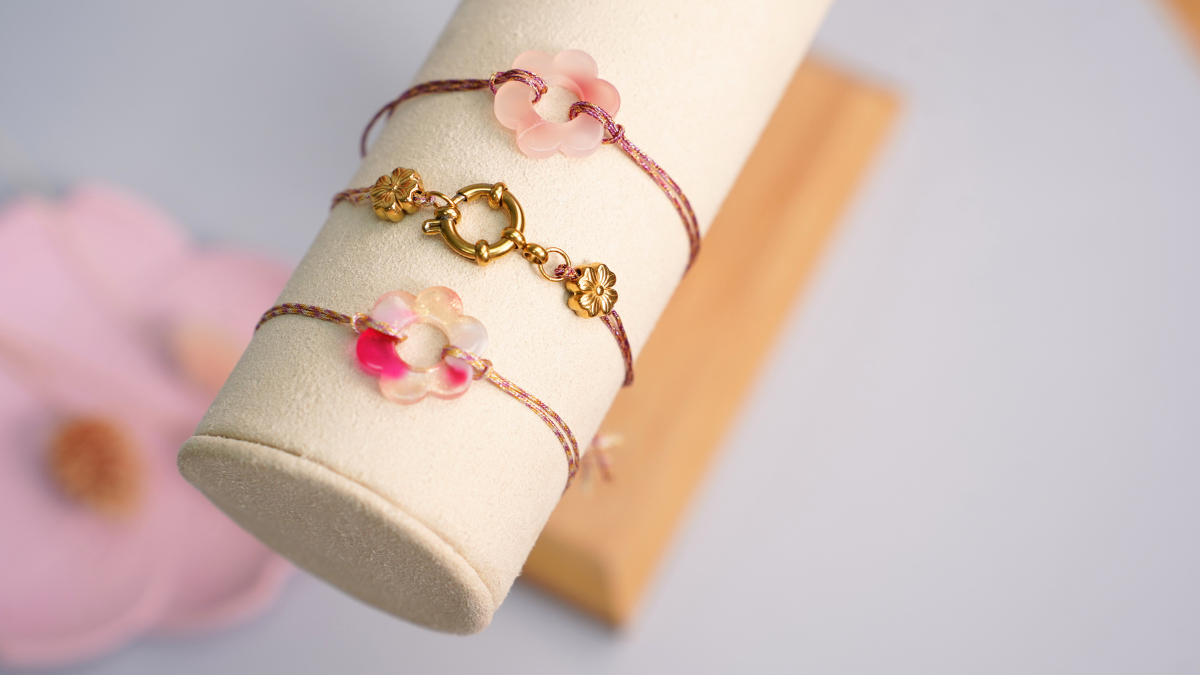 Trio of summer bracelets in nylon thread Trio of summer bracelets in nylon thread