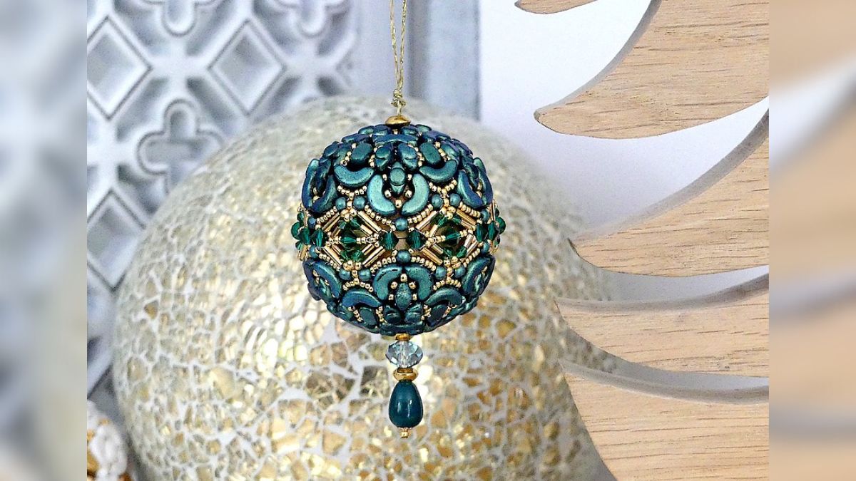 Christmas Poetry bead by Puca ® Christmas Poetry bead by Puca ®