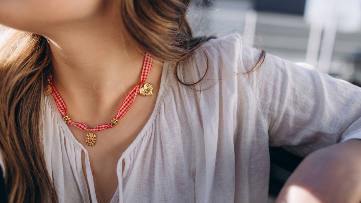 Gingham ribbon necklace with heart charms Gingham ribbon necklace with heart charms