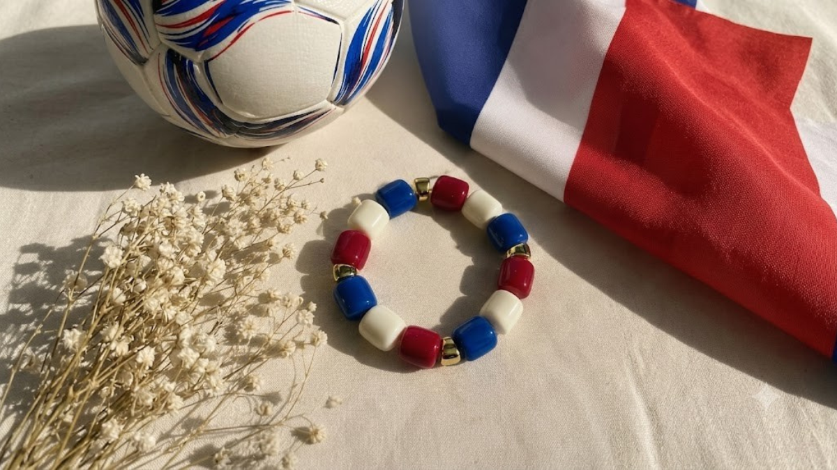 World Cup Bracelets: Create Your Own Jewelry in Your Favorite Team's Colors World Cup Bracelets: Create Your Own Jewelry in Your Favorite Team's Colors