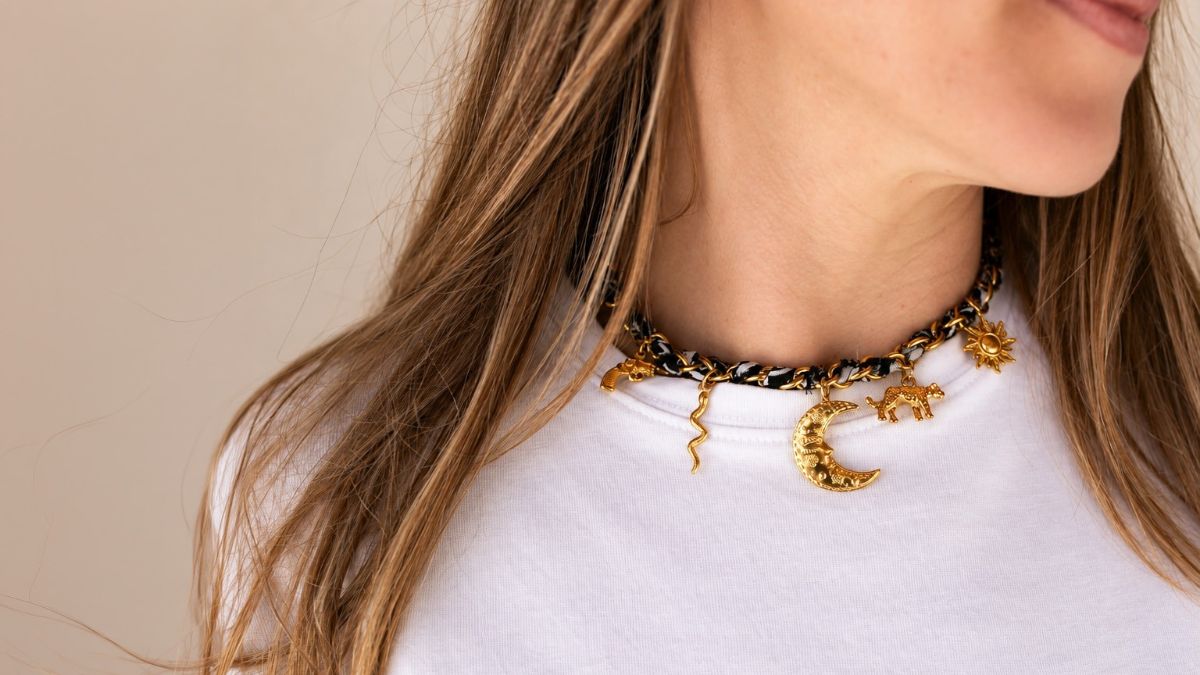 Black bandana necklace with gold pendants Black bandana necklace with gold pendants